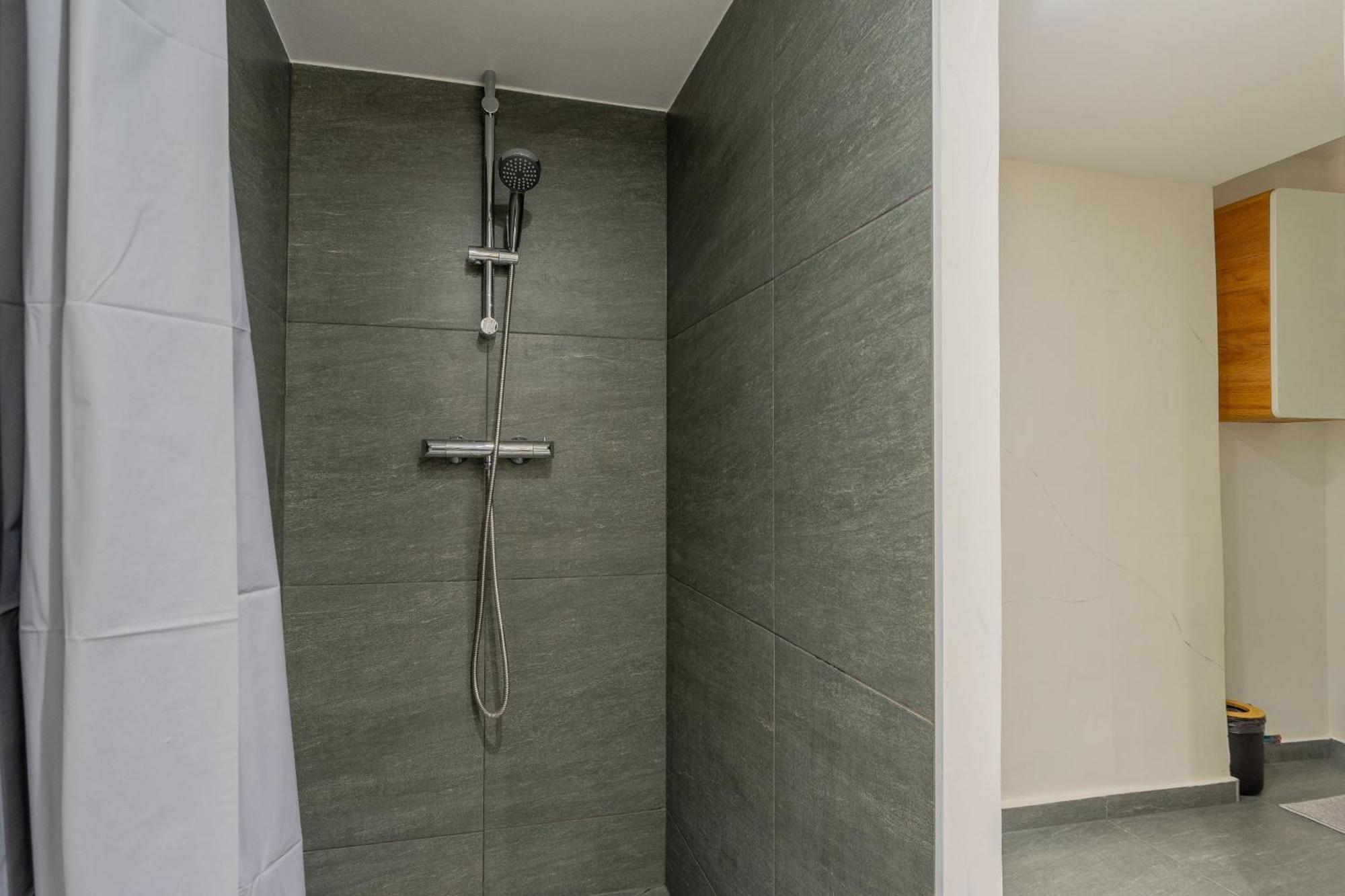 Full Equipment Designed Apartment In The Heart Of Budapest For 4 People Luaran gambar