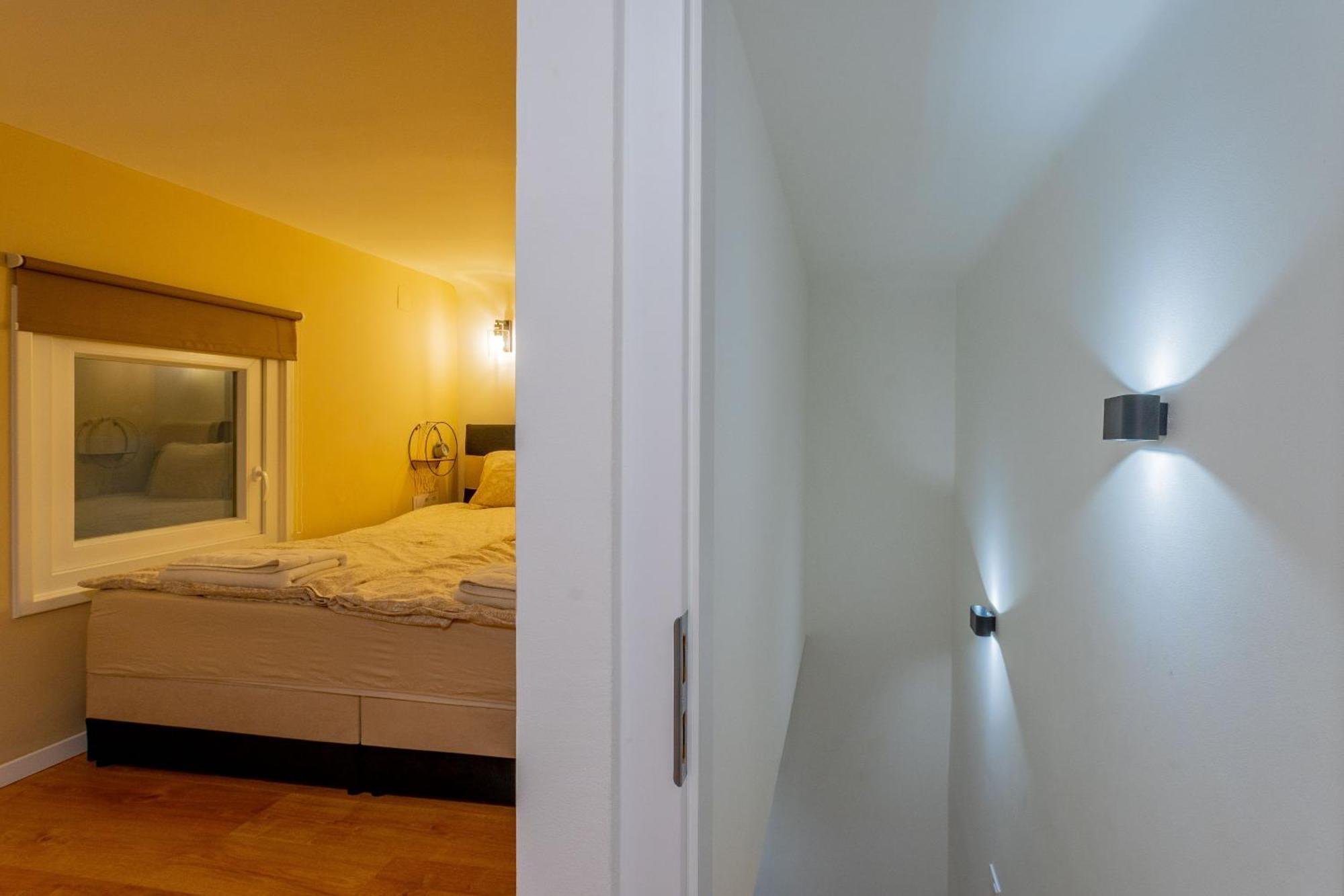 Full Equipment Designed Apartment In The Heart Of Budapest For 4 People Luaran gambar
