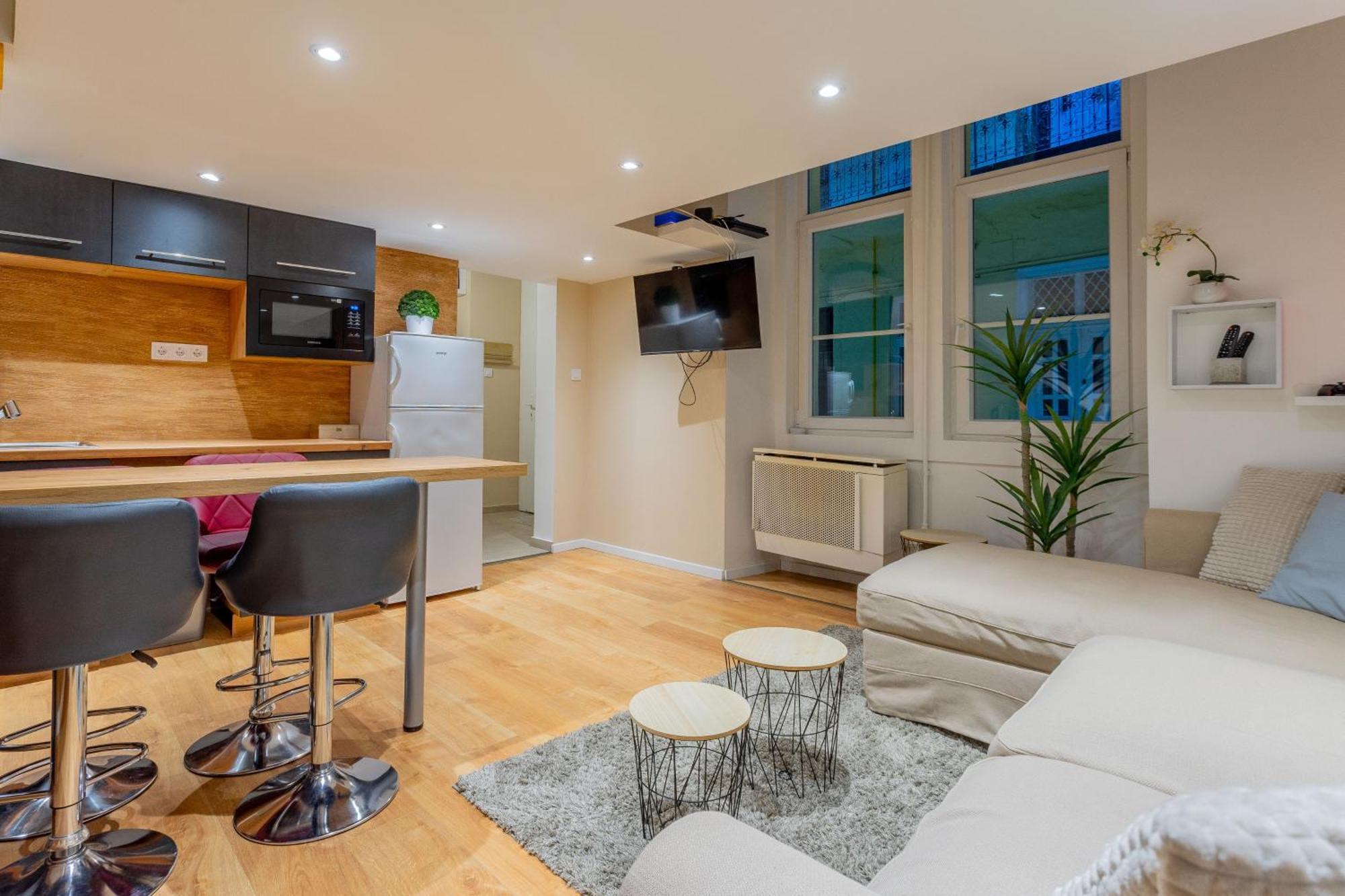 Full Equipment Designed Apartment In The Heart Of Budapest For 4 People Luaran gambar
